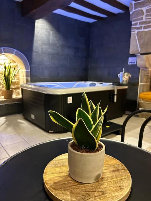 L'Etreinte, Gite De Charme Avec Jacuzzi Interieur Et Sauna Guemene-sur-Scorff Exterior photo